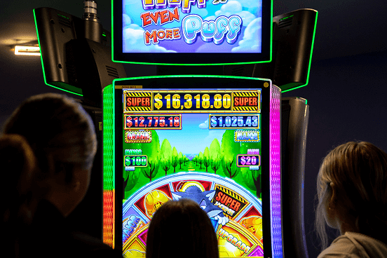 Classic Slots: Old School, <br> New Wins